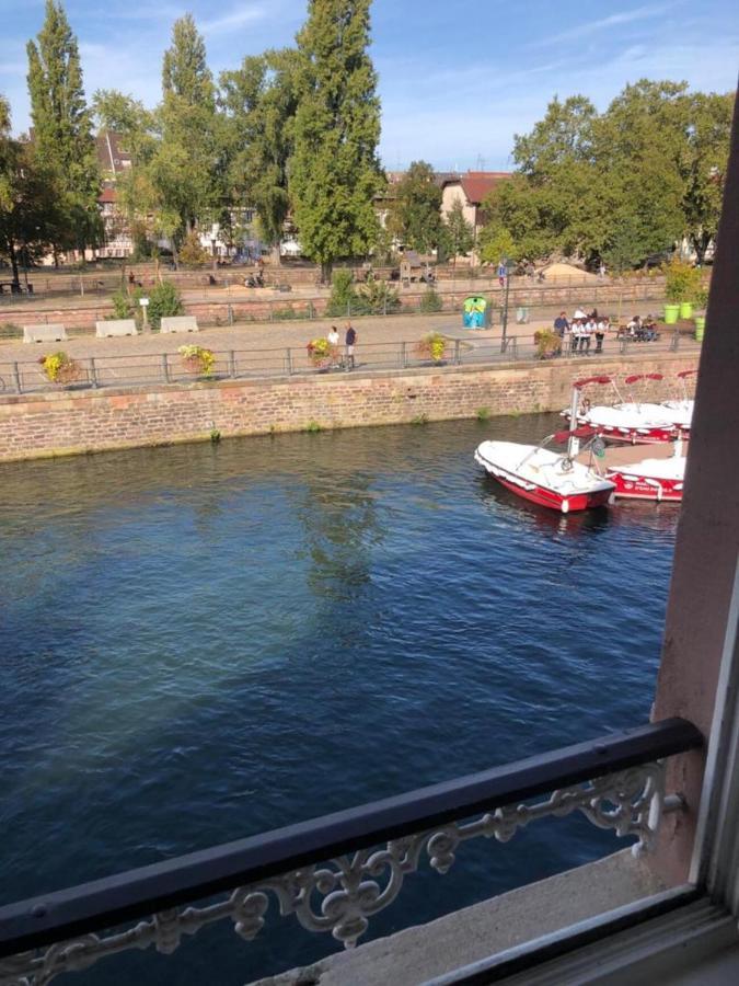 Au Bord De L'Eau Apartment Strasbourg Exterior photo