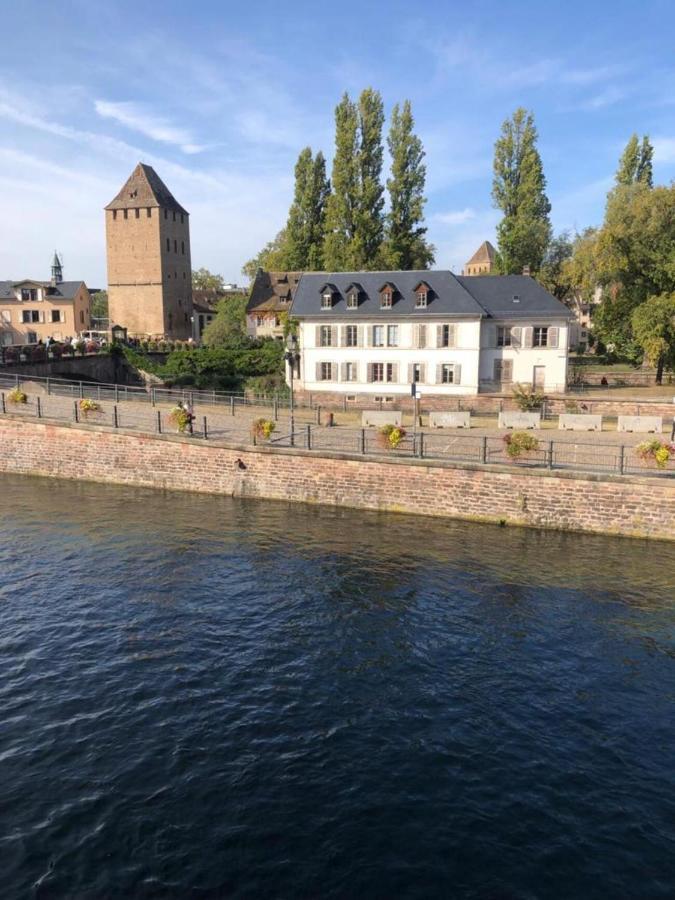 Au Bord De L'Eau Apartment Strasbourg Exterior photo